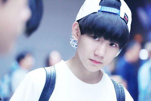 王源明星爆料娱乐圈恋爱,娱乐圈恋爱背后的真实故事  第2张